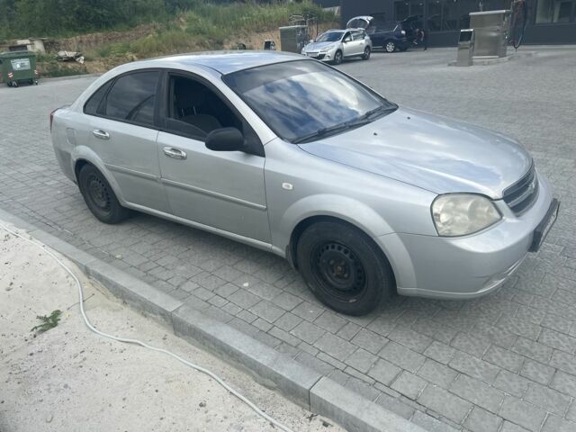 Серый Шевроле Лачетти, объемом двигателя 1.6 л и пробегом 220 тыс. км за 3200 $, фото 3 на Automoto.ua