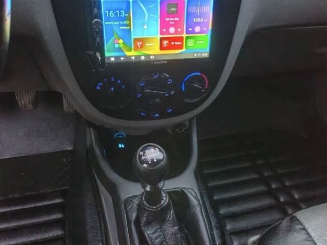 Сірий Шевроле Лачетті, об'ємом двигуна 1.8 л та пробігом 200 тис. км за 4000 $, фото 5 на Automoto.ua