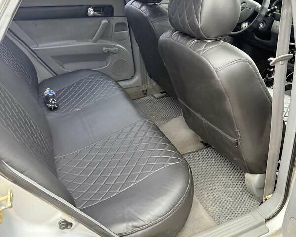 Сірий Шевроле Лачетті, об'ємом двигуна 1.82 л та пробігом 200 тис. км за 3600 $, фото 3 на Automoto.ua