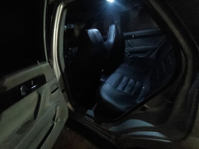 Серый Шевроле Лачетти, объемом двигателя 2 л и пробегом 276 тыс. км за 2400 $, фото 7 на Automoto.ua