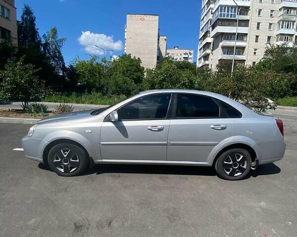 Серый Шевроле Лачетти, объемом двигателя 1.8 л и пробегом 165 тыс. км за 4999 $, фото 4 на Automoto.ua