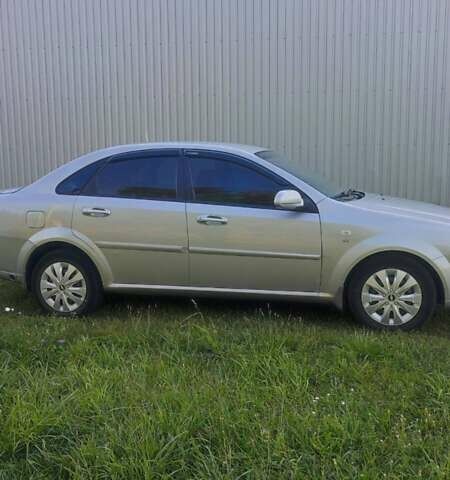 Серый Шевроле Лачетти, объемом двигателя 1.8 л и пробегом 175 тыс. км за 4600 $, фото 3 на Automoto.ua