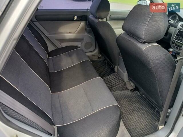 Серый Шевроле Лачетти, объемом двигателя 1.8 л и пробегом 459 тыс. км за 2999 $, фото 9 на Automoto.ua
