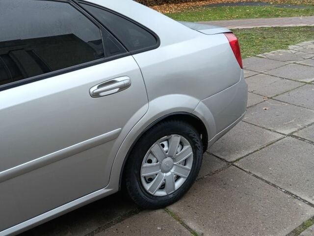 Сірий Шевроле Лачетті, об'ємом двигуна 1.8 л та пробігом 256 тис. км за 3800 $, фото 8 на Automoto.ua