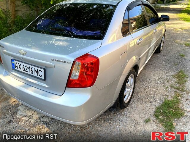 Серый Шевроле Лачетти, объемом двигателя 1.6 л и пробегом 225 тыс. км за 4500 $, фото 6 на Automoto.ua