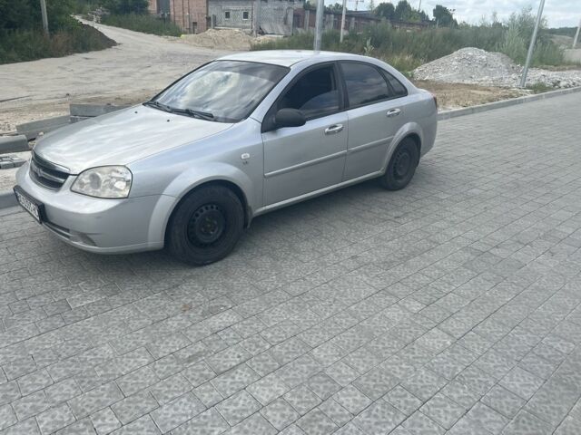 Серый Шевроле Лачетти, объемом двигателя 1.6 л и пробегом 220 тыс. км за 3200 $, фото 2 на Automoto.ua