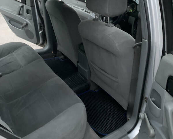 Серый Шевроле Лачетти, объемом двигателя 1.8 л и пробегом 294 тыс. км за 2600 $, фото 10 на Automoto.ua