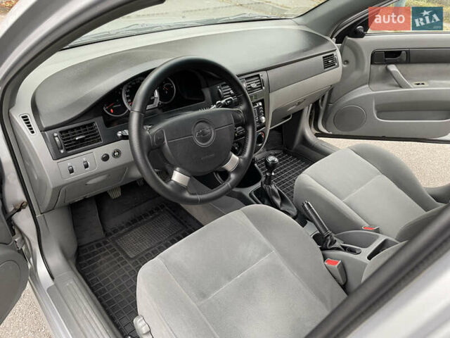 Серый Шевроле Лачетти, объемом двигателя 1.6 л и пробегом 144 тыс. км за 5300 $, фото 22 на Automoto.ua