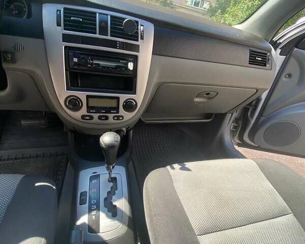 Серый Шевроле Лачетти, объемом двигателя 1.8 л и пробегом 165 тыс. км за 4999 $, фото 14 на Automoto.ua