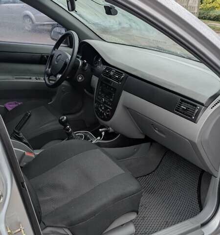 Серый Шевроле Лачетти, объемом двигателя 1.6 л и пробегом 157 тыс. км за 4900 $, фото 10 на Automoto.ua