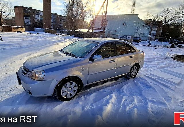 Серый Шевроле Лачетти, объемом двигателя 1.8 л и пробегом 258 тыс. км за 3900 $, фото 5 на Automoto.ua