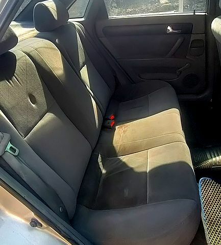 Серый Шевроле Лачетти, объемом двигателя 1.8 л и пробегом 298 тыс. км за 2250 $, фото 1 на Automoto.ua