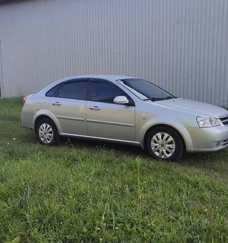 Серый Шевроле Лачетти, объемом двигателя 1.8 л и пробегом 175 тыс. км за 4600 $, фото 5 на Automoto.ua