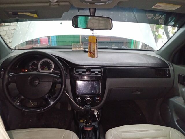 Серый Шевроле Лачетти, объемом двигателя 1.8 л и пробегом 355 тыс. км за 3499 $, фото 6 на Automoto.ua