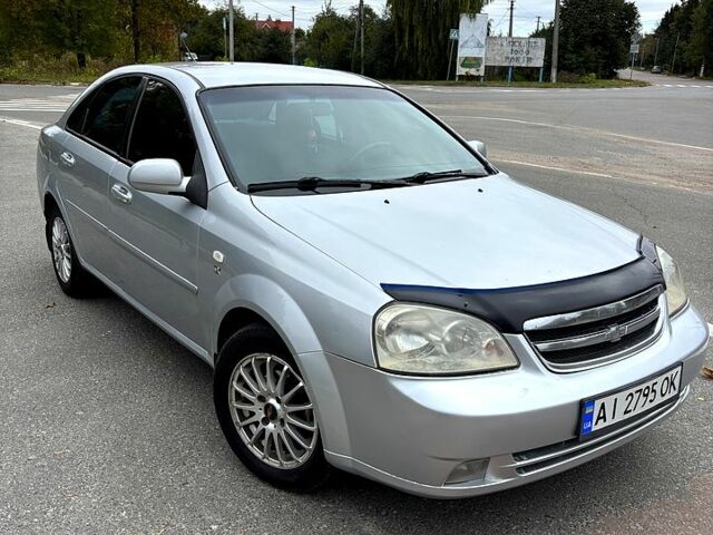 Серый Шевроле Лачетти, объемом двигателя 1.8 л и пробегом 260 тыс. км за 3850 $, фото 3 на Automoto.ua