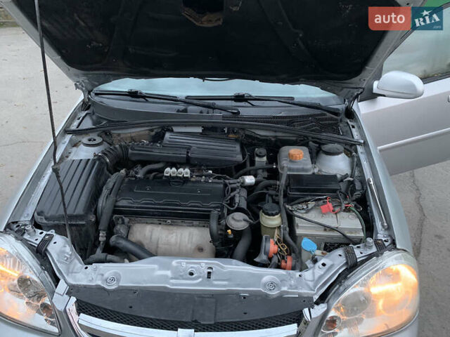 Серый Шевроле Лачетти, объемом двигателя 1.8 л и пробегом 294 тыс. км за 2600 $, фото 12 на Automoto.ua