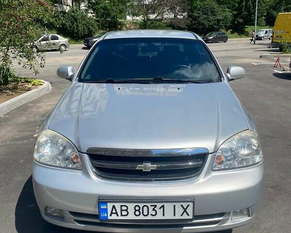 Серый Шевроле Лачетти, объемом двигателя 1.8 л и пробегом 165 тыс. км за 4999 $, фото 2 на Automoto.ua