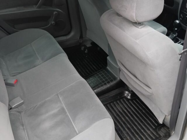 Сірий Шевроле Лачетті, об'ємом двигуна 1.8 л та пробігом 256 тис. км за 3800 $, фото 10 на Automoto.ua