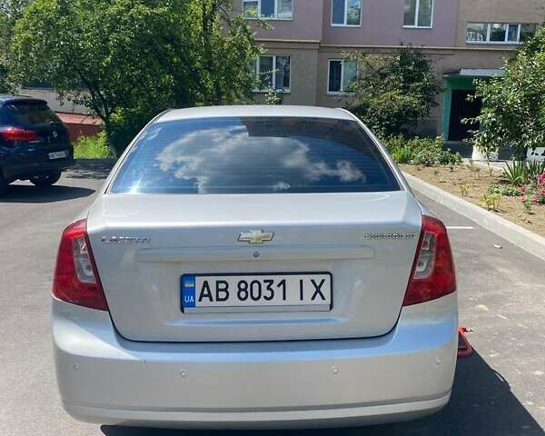Серый Шевроле Лачетти, объемом двигателя 1.8 л и пробегом 165 тыс. км за 4999 $, фото 6 на Automoto.ua