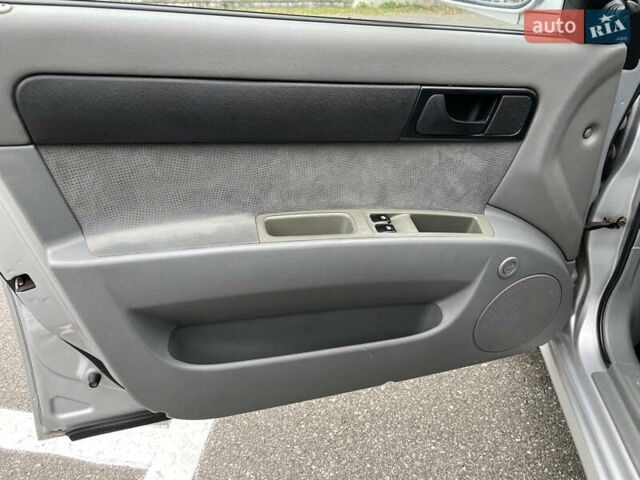 Серый Шевроле Лачетти, объемом двигателя 1.6 л и пробегом 144 тыс. км за 5300 $, фото 21 на Automoto.ua