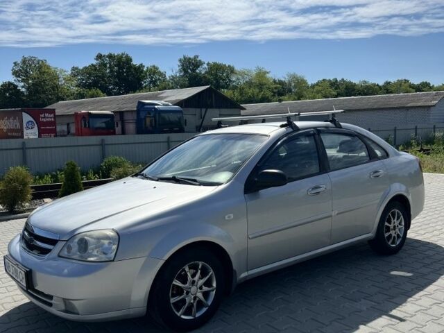 Сірий Шевроле Лачетті, об'ємом двигуна 1.6 л та пробігом 248 тис. км за 3400 $, фото 2 на Automoto.ua