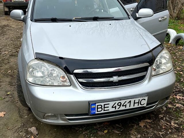 Серый Шевроле Лачетти, объемом двигателя 1.8 л и пробегом 313 тыс. км за 2800 $, фото 2 на Automoto.ua