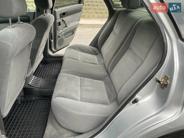 Серый Шевроле Лачетти, объемом двигателя 1.6 л и пробегом 144 тыс. км за 5300 $, фото 31 на Automoto.ua