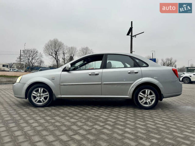 Серый Шевроле Лачетти, объемом двигателя 1.8 л и пробегом 125 тыс. км за 4700 $, фото 6 на Automoto.ua