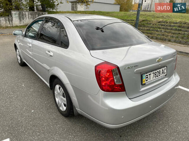 Серый Шевроле Лачетти, объемом двигателя 1.6 л и пробегом 144 тыс. км за 5300 $, фото 8 на Automoto.ua