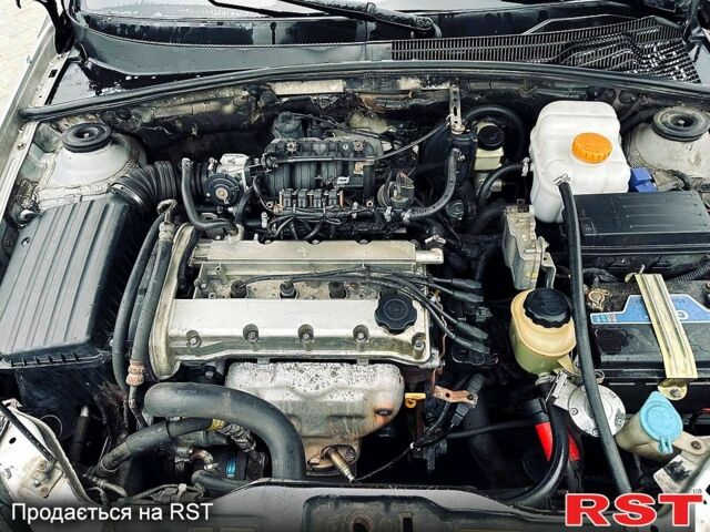 Сірий Шевроле Лачетті, об'ємом двигуна 1.6 л та пробігом 400 тис. км за 3800 $, фото 3 на Automoto.ua