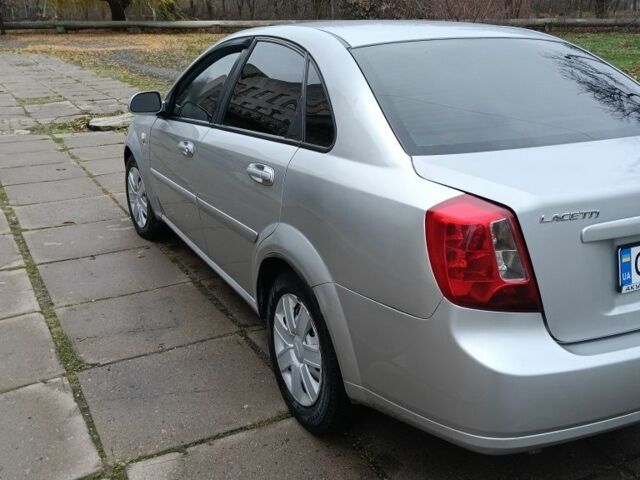 Сірий Шевроле Лачетті, об'ємом двигуна 1.8 л та пробігом 256 тис. км за 3800 $, фото 7 на Automoto.ua