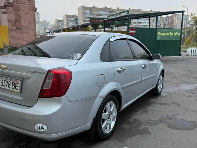 Серый Шевроле Лачетти, объемом двигателя 1.8 л и пробегом 220 тыс. км за 4000 $, фото 6 на Automoto.ua