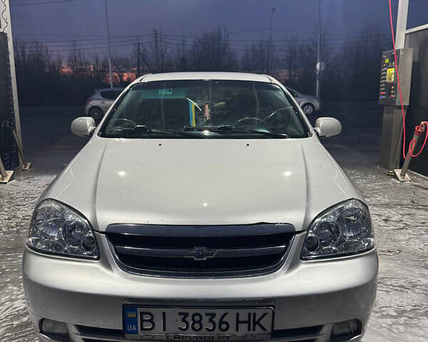Сірий Шевроле Лачетті, об'ємом двигуна 1.8 л та пробігом 244 тис. км за 3100 $, фото 4 на Automoto.ua