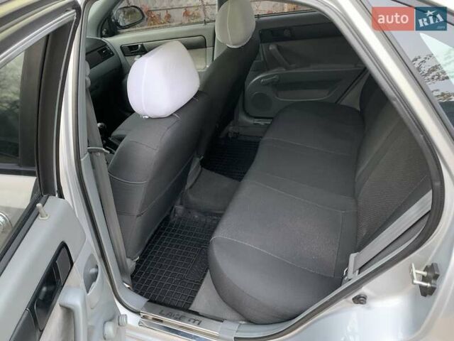 Серый Шевроле Лачетти, объемом двигателя 1.6 л и пробегом 214 тыс. км за 4900 $, фото 14 на Automoto.ua