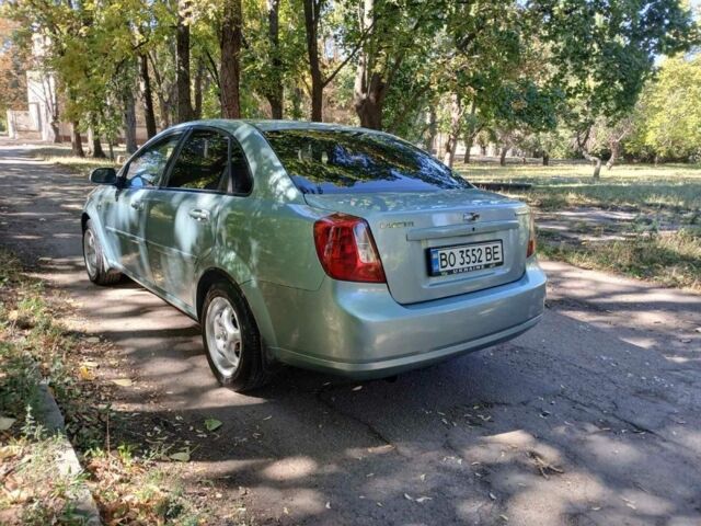 Серый Шевроле Лачетти, объемом двигателя 1.8 л и пробегом 140 тыс. км за 3800 $, фото 2 на Automoto.ua