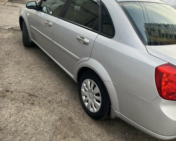 Сірий Шевроле Лачетті, об'ємом двигуна 1.6 л та пробігом 101 тис. км за 5000 $, фото 11 на Automoto.ua