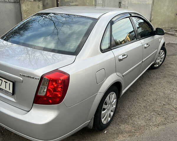 Сірий Шевроле Лачетті, об'ємом двигуна 1.6 л та пробігом 101 тис. км за 5000 $, фото 12 на Automoto.ua