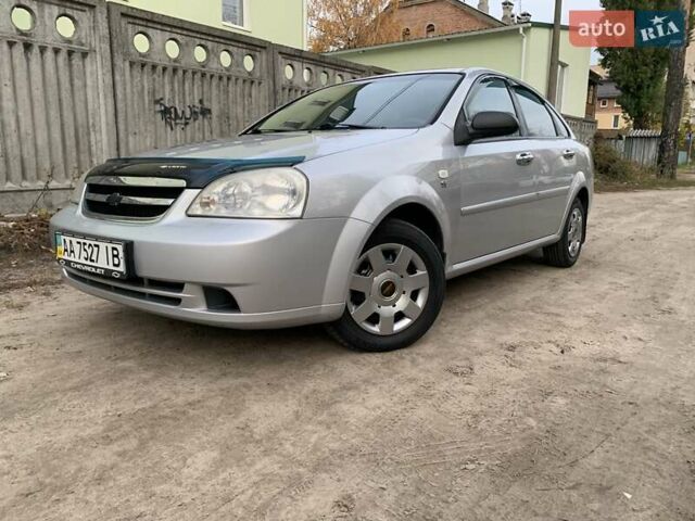 Серый Шевроле Лачетти, объемом двигателя 1.6 л и пробегом 214 тыс. км за 4900 $, фото 1 на Automoto.ua