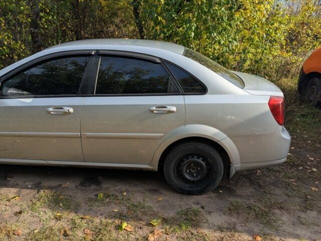 Серый Шевроле Лачетти, объемом двигателя 1.6 л и пробегом 187 тыс. км за 3000 $, фото 2 на Automoto.ua