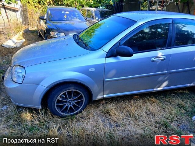 Серый Шевроле Лачетти, объемом двигателя 1.6 л и пробегом 235 тыс. км за 3450 $, фото 1 на Automoto.ua