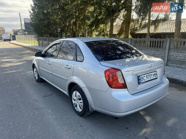 Серый Шевроле Лачетти, объемом двигателя 1.6 л и пробегом 300 тыс. км за 3200 $, фото 5 на Automoto.ua