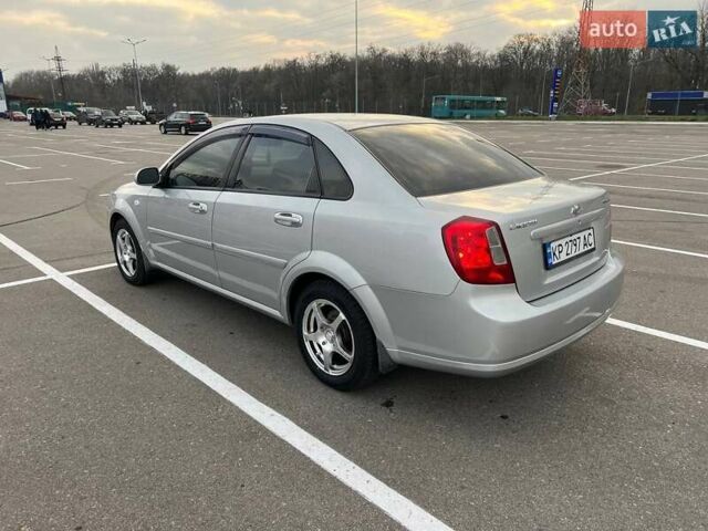 Серый Шевроле Лачетти, объемом двигателя 1.8 л и пробегом 137 тыс. км за 4500 $, фото 3 на Automoto.ua