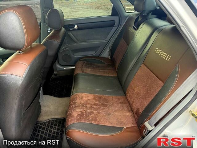 Серый Шевроле Лачетти, объемом двигателя 1.8 л и пробегом 225 тыс. км за 3700 $, фото 1 на Automoto.ua