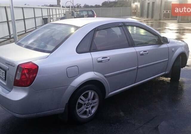 Сірий Шевроле Лачетті, об'ємом двигуна 1.6 л та пробігом 210 тис. км за 3999 $, фото 4 на Automoto.ua