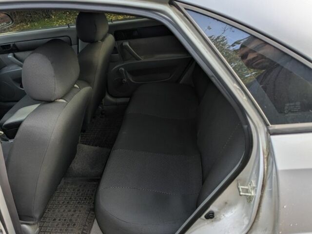 Серый Шевроле Лачетти, объемом двигателя 1.6 л и пробегом 187 тыс. км за 3000 $, фото 5 на Automoto.ua