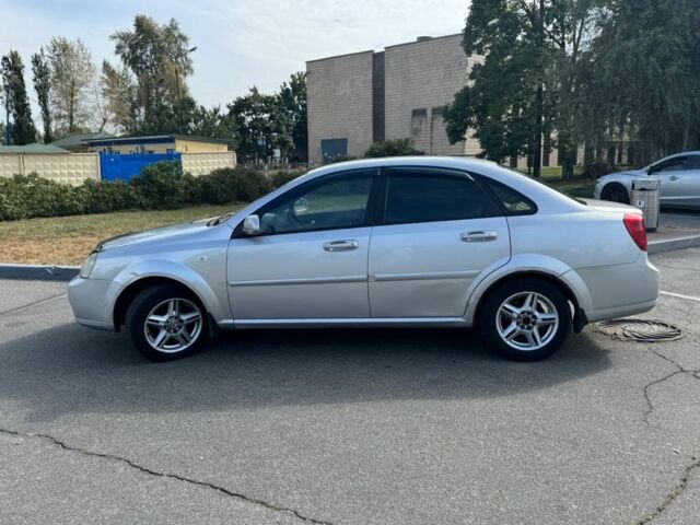 Серый Шевроле Лачетти, объемом двигателя 1.8 л и пробегом 75 тыс. км за 2699 $, фото 4 на Automoto.ua