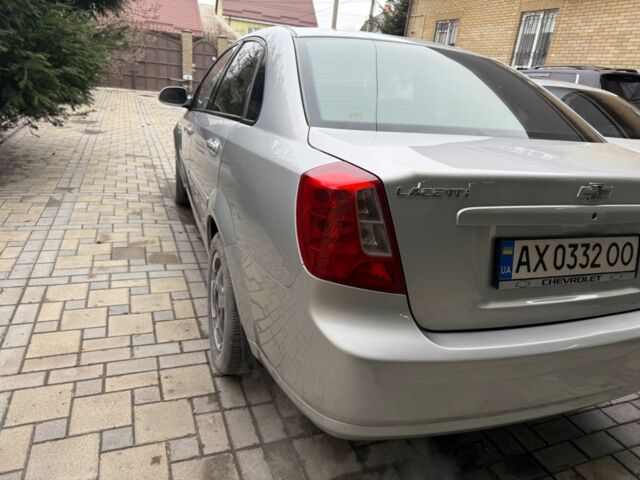 Серый Шевроле Лачетти, объемом двигателя 1.8 л и пробегом 187 тыс. км за 3700 $, фото 3 на Automoto.ua