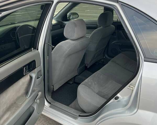 Серый Шевроле Лачетти, объемом двигателя 1.8 л и пробегом 137 тыс. км за 4500 $, фото 6 на Automoto.ua