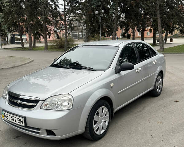 Сірий Шевроле Лачетті, об'ємом двигуна 1.6 л та пробігом 227 тис. км за 4200 $, фото 1 на Automoto.ua