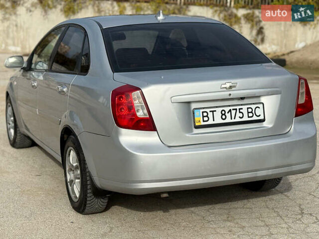 Серый Шевроле Лачетти, объемом двигателя 1.8 л и пробегом 235 тыс. км за 3550 $, фото 10 на Automoto.ua